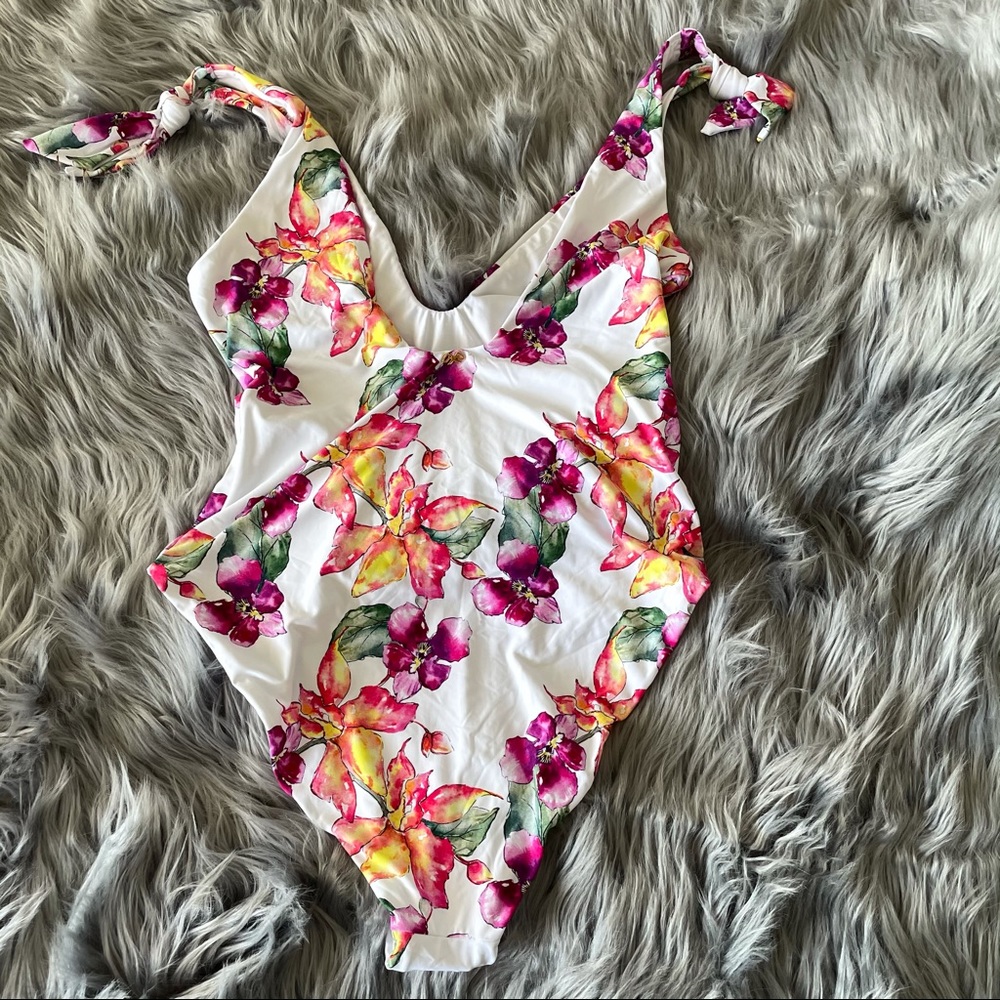 PILYQ NWOT wild orchid one piece tie swimsuit